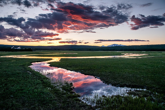 Sunset Yellowstone National Prk