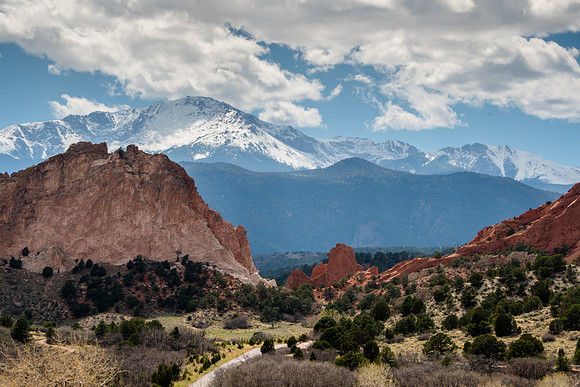 Road through Garden of the Gods