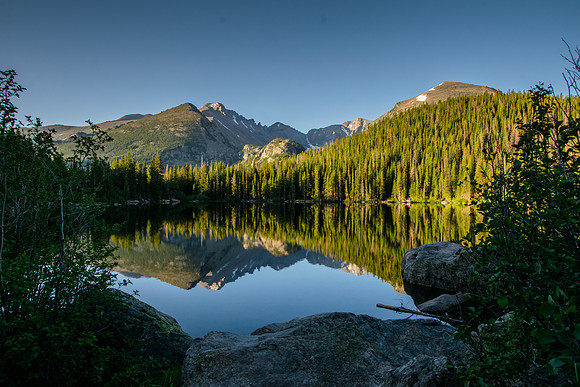 Morning at Bear lake