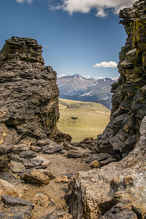 Peaks through rock formations