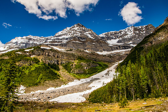 Plain of 6 Glaciers