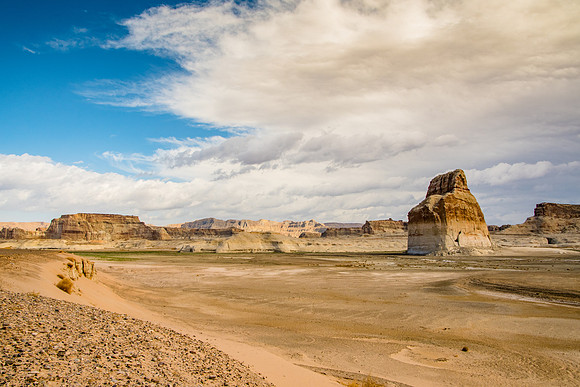 Lone Rock Lake Powell